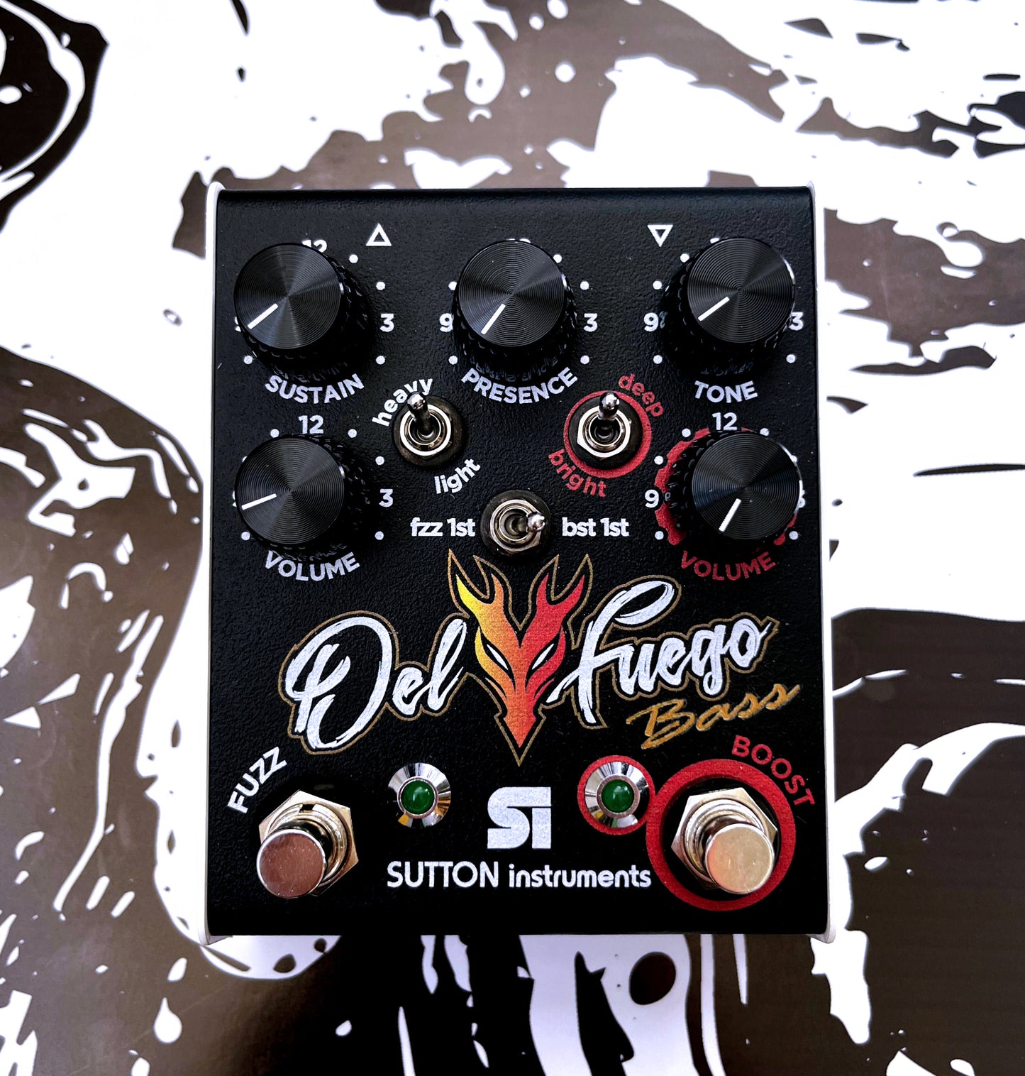 The Del Fuego Fuzz & Boost Pedal – Bass version